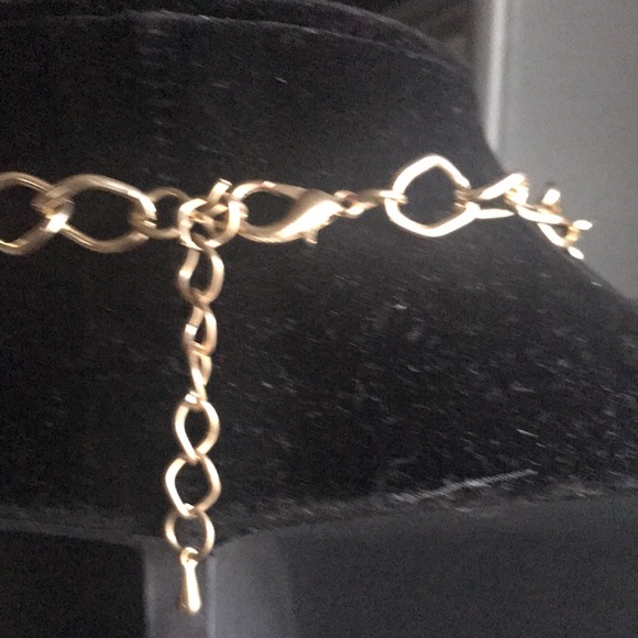 Statement Necklace 16inches - Picture 4 of 5